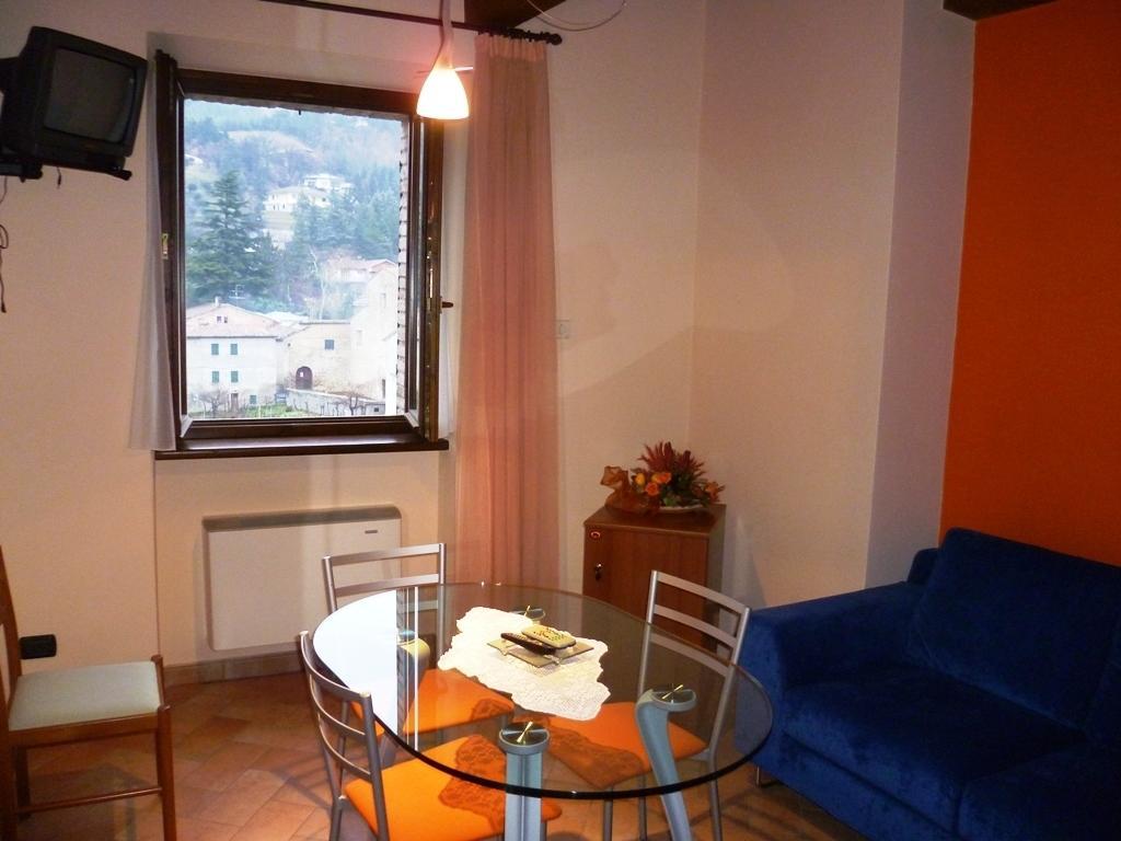 Hotel Santa Chiara SantʼAngelo in Vado Екстериор снимка